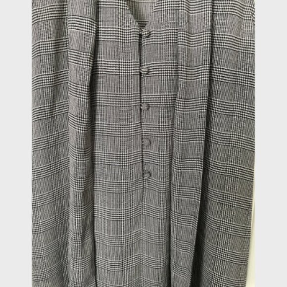 Ann Taylor Houndstooth Plaid Bow Neck Button Down Shell Black & White Size S NWT - Picture 7 of 10